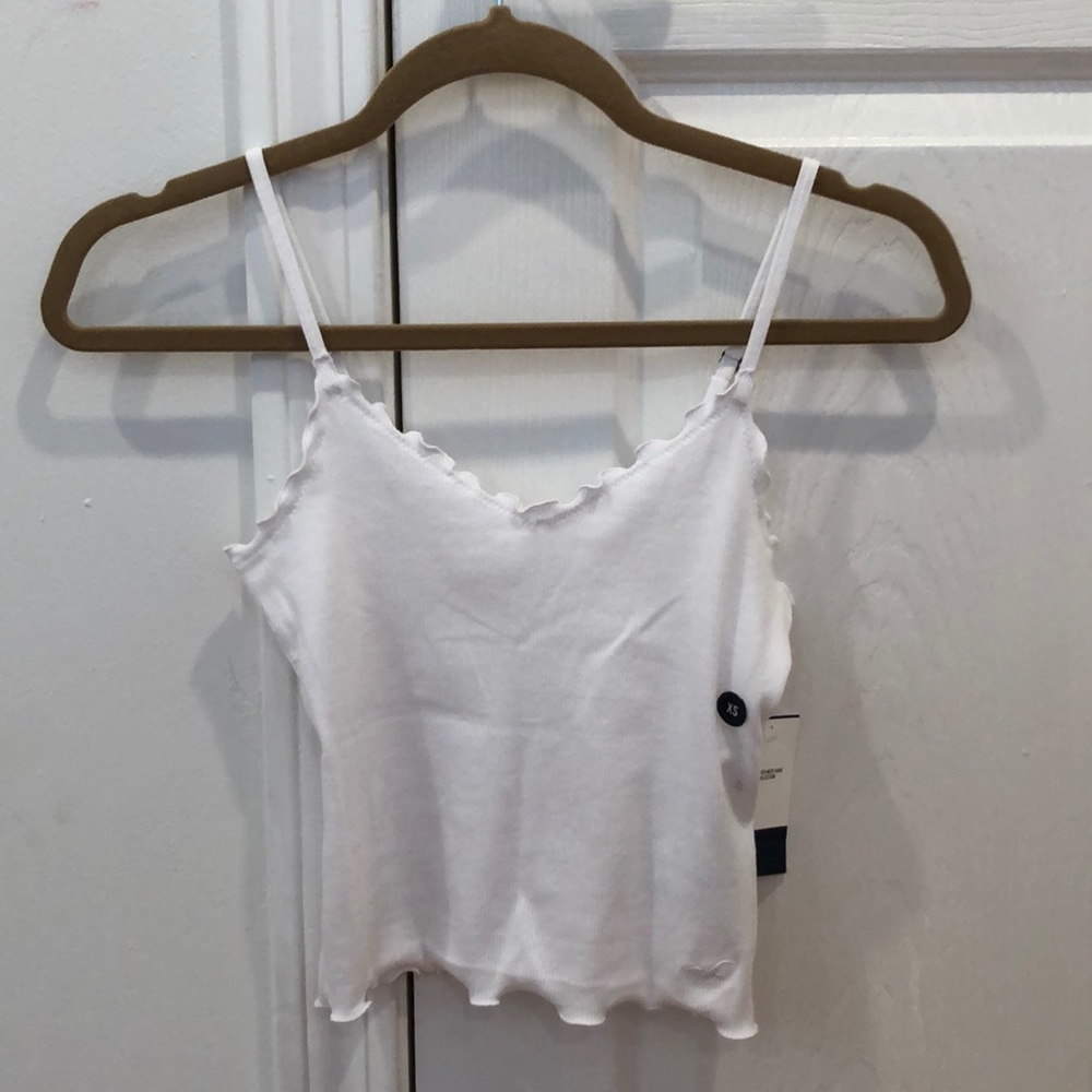 White tank top! NEW/NEVER BEEN WORN!